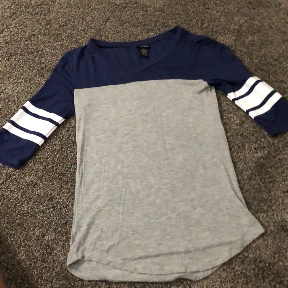 Half sleeve shirt